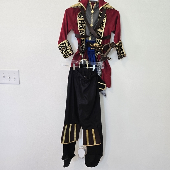 Pirate kids youth Halloween costume size small Measurements - Picture 1 of 15